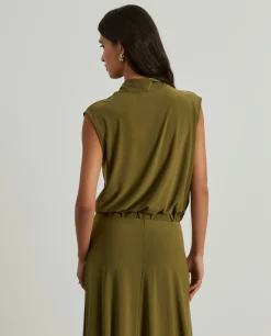 Blusa em malha fluida sem mangas