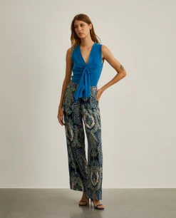 Blusa fluida sem mangas