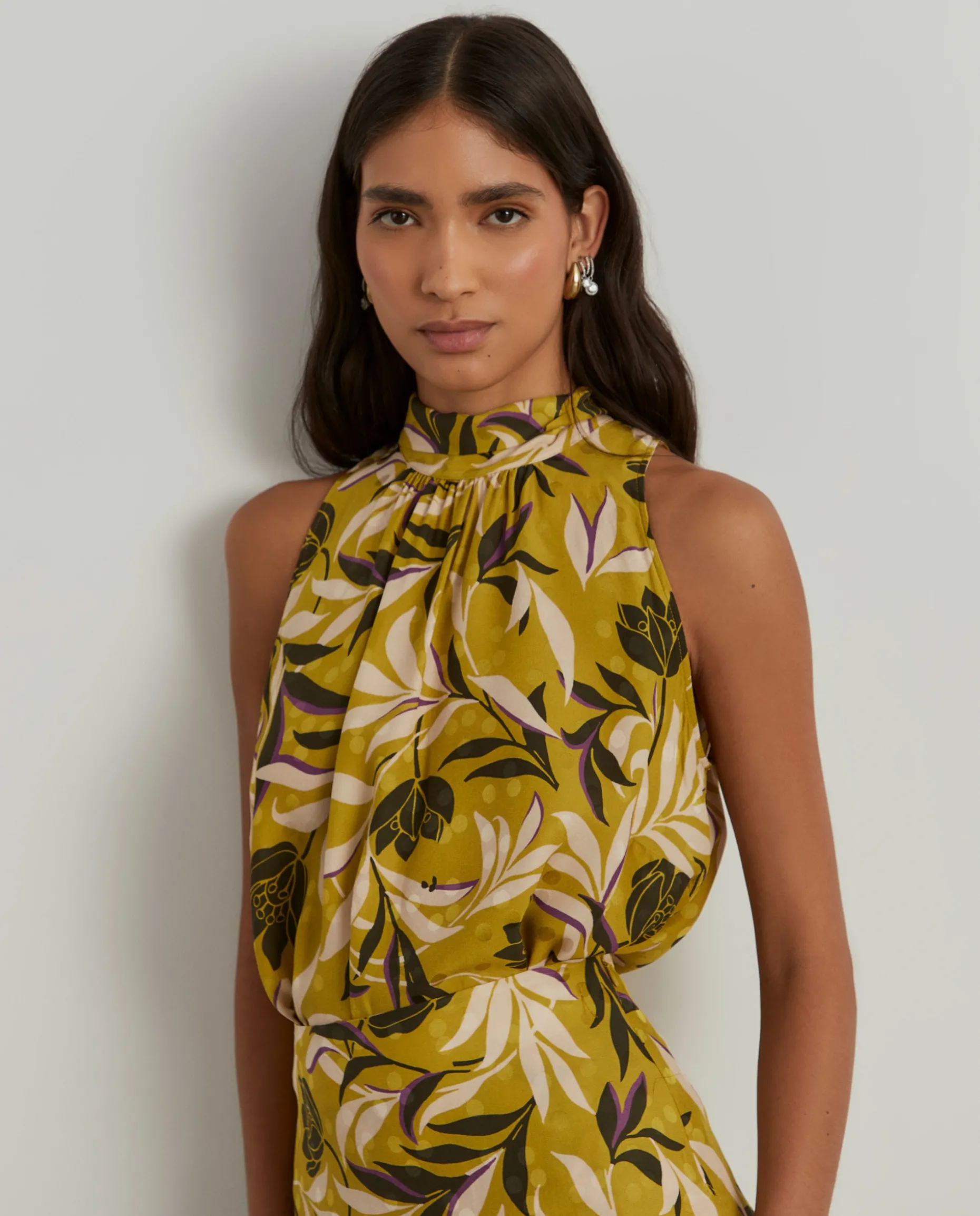 Blusa tropical sem mangas