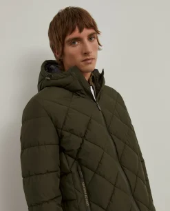 Blusão acolchoado com capuz