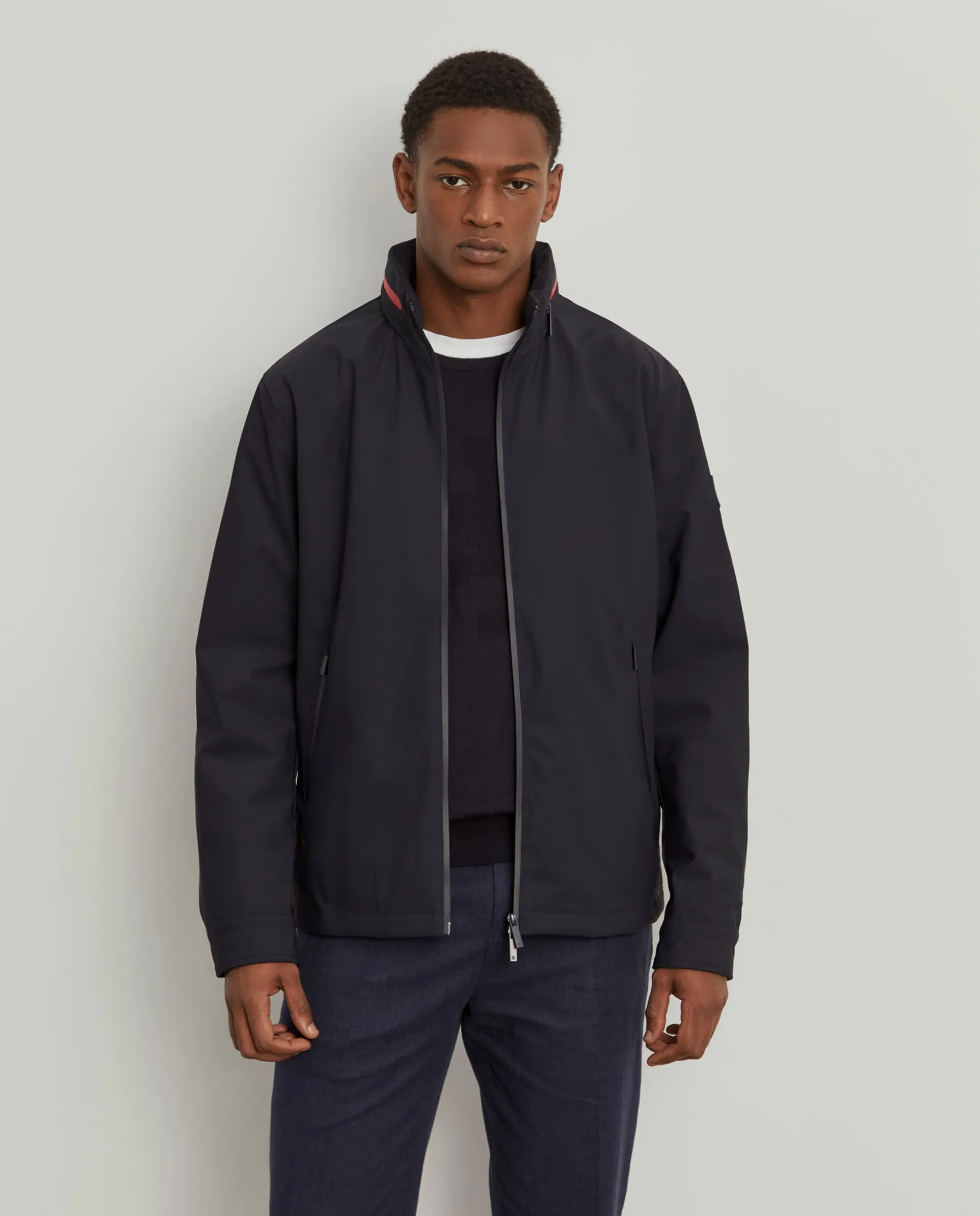 Blusão acolchoado com capuz