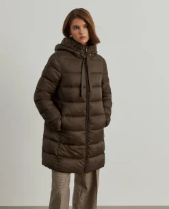 Blusão acolchoado comprido com capuz