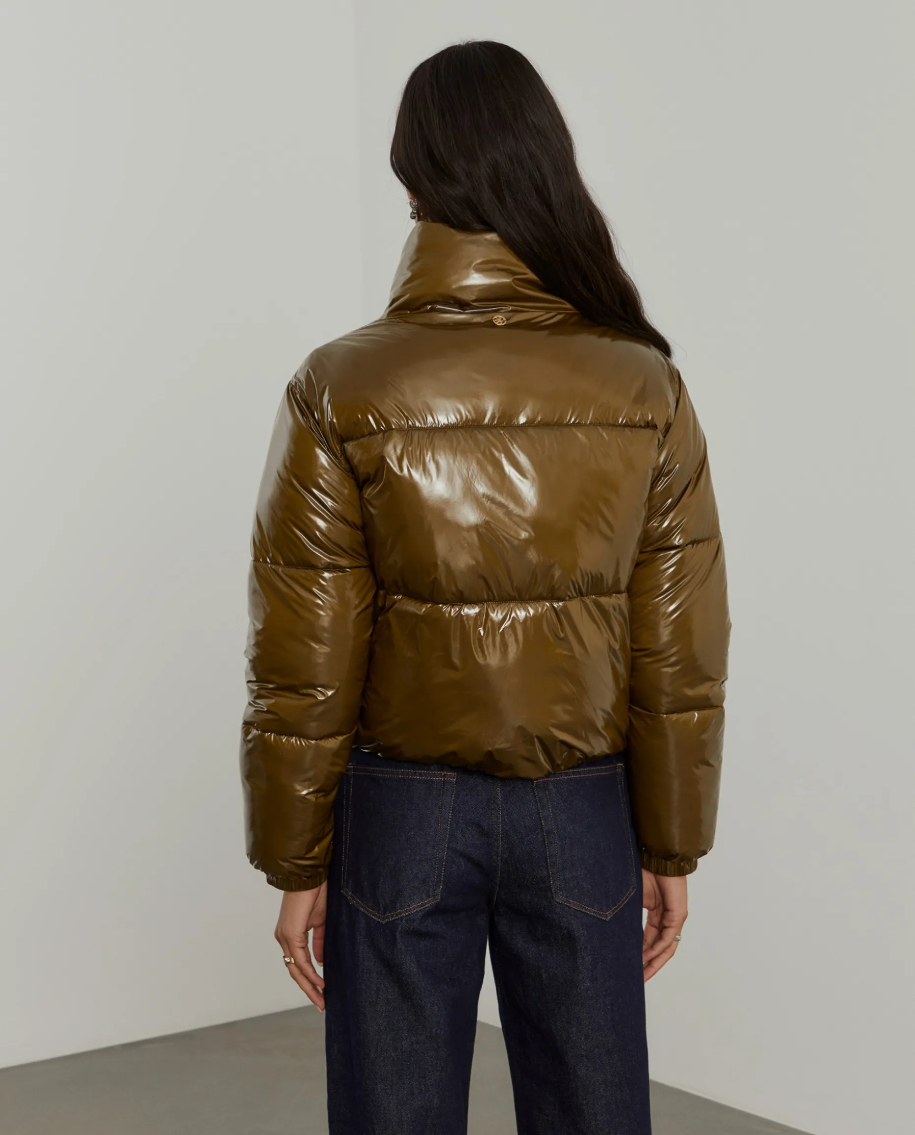Blusão curto acolchoado brilhante