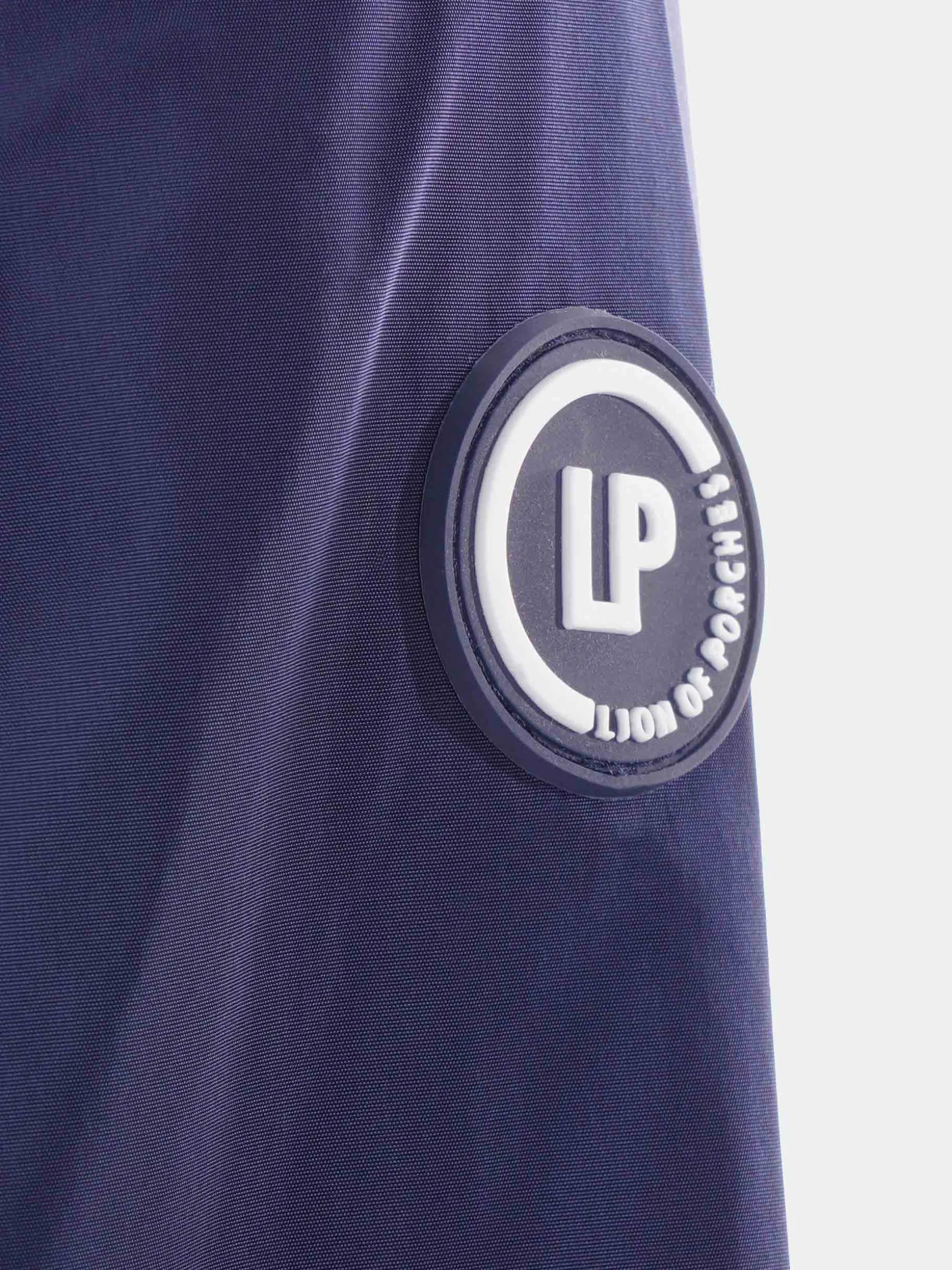 Blusão de tecido técnico com bolsos