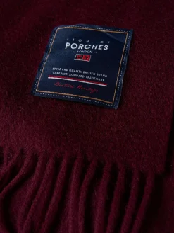 Cachecol de lã com franjas