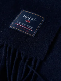 Cachecol de lã com franjas