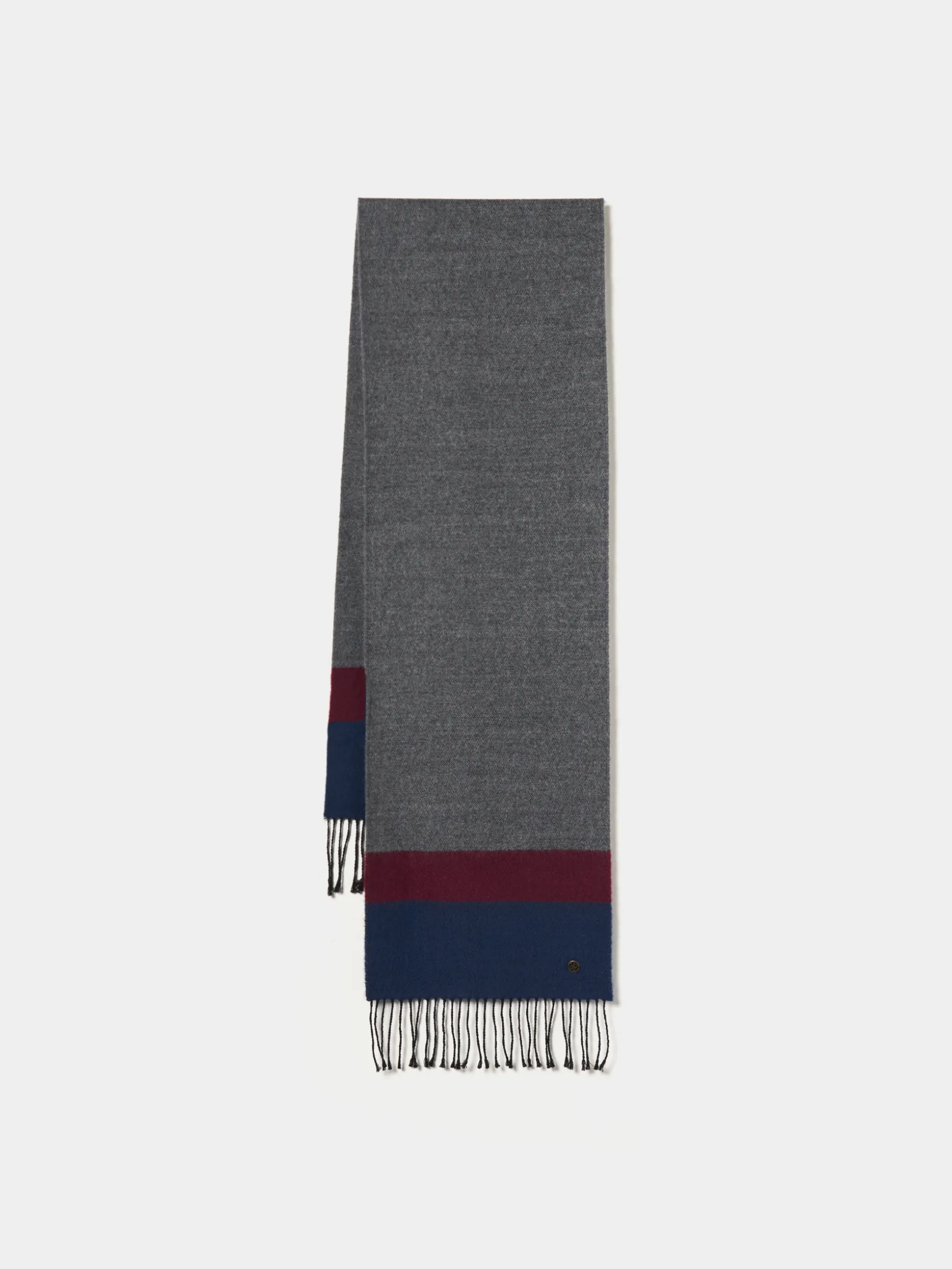 Cachecol tricolor com franjas