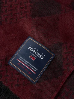 Cachecol xadrez com franjas