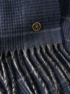 Cachecol xadrez com franjas