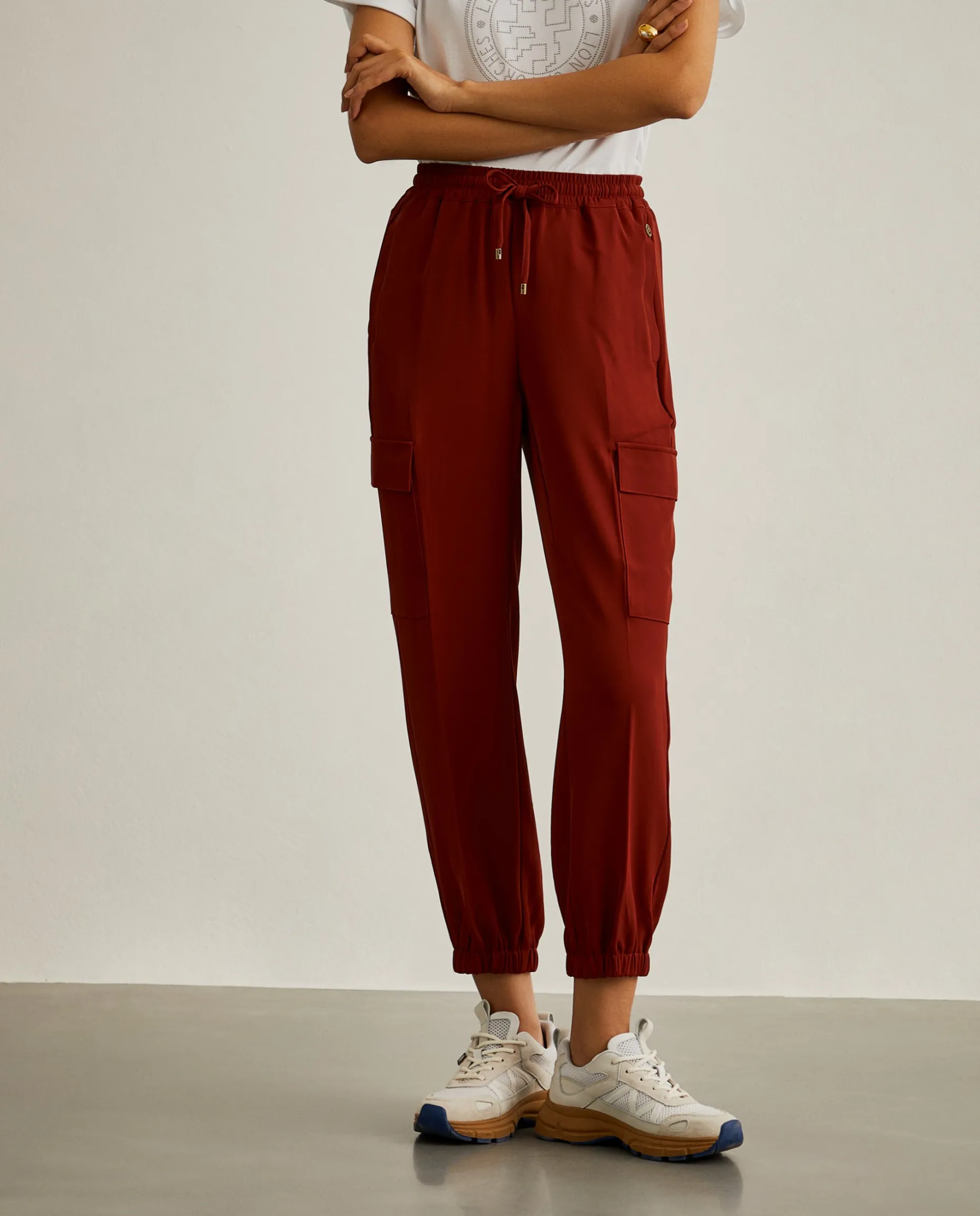 Calças cargo com cintura elástica