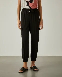 Calças cargo com cintura elástica e cordão