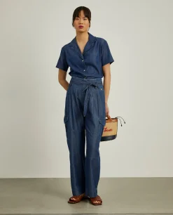 Calças cargo com pregas e cinto