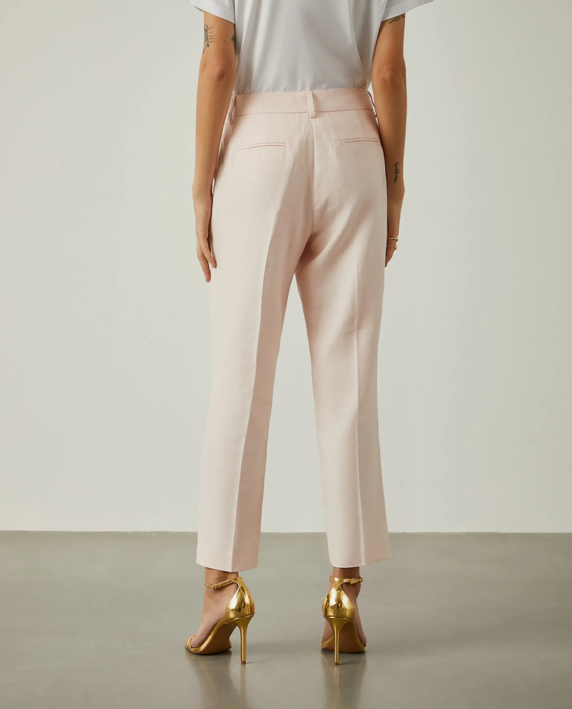 Calças chino clássicas com linho