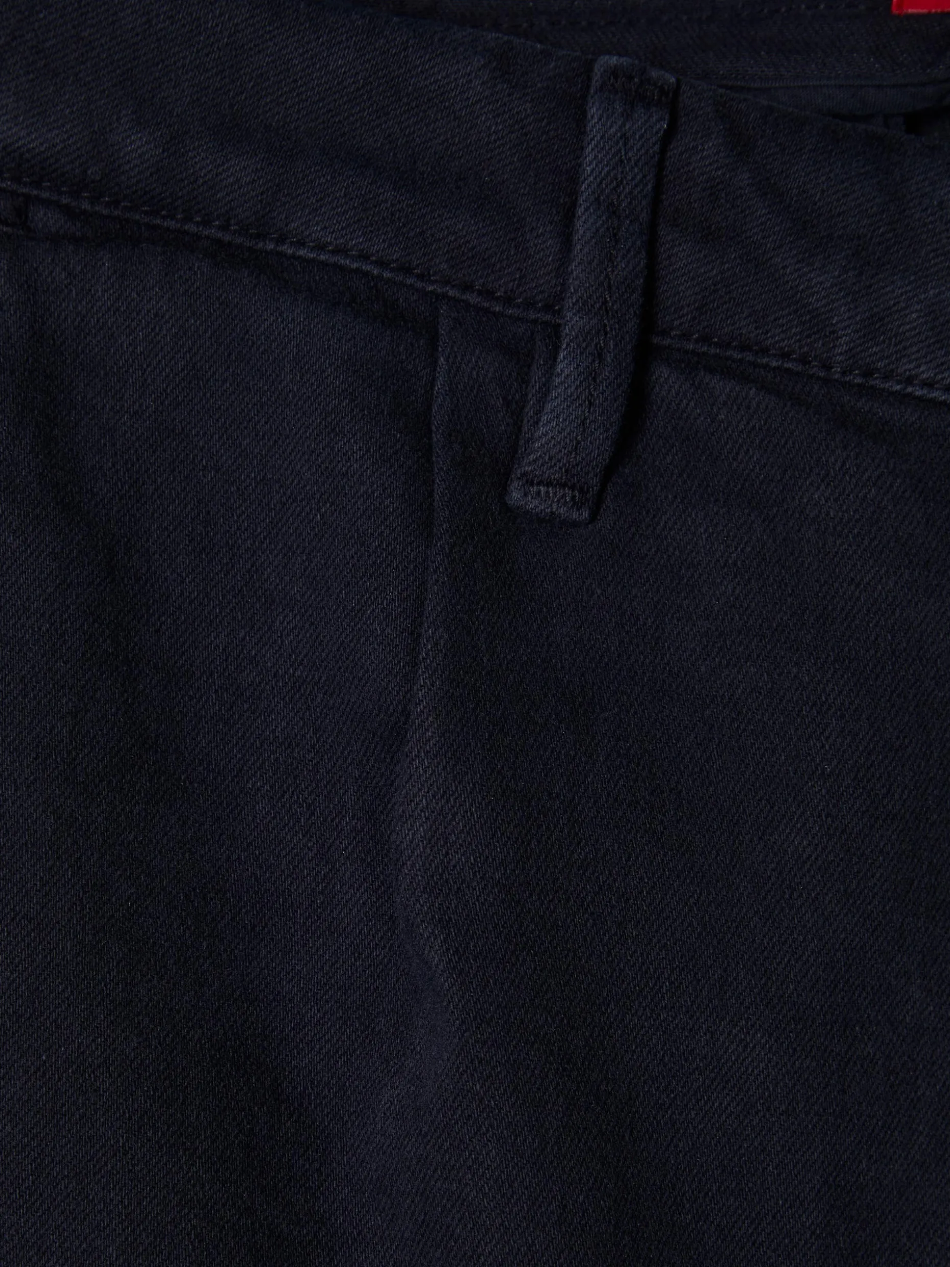 Calças Chino com pregas