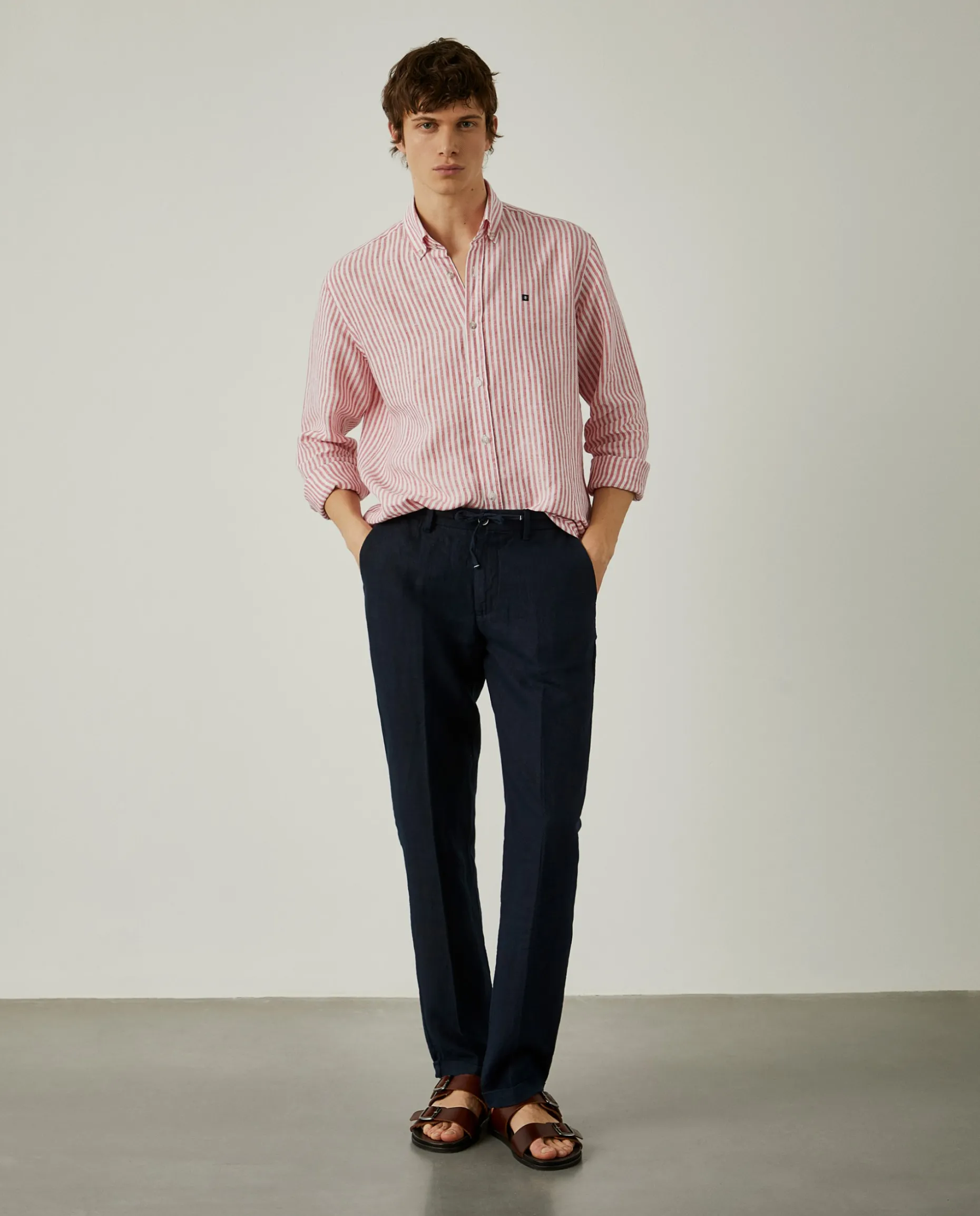 Calças chino em linho com cordão