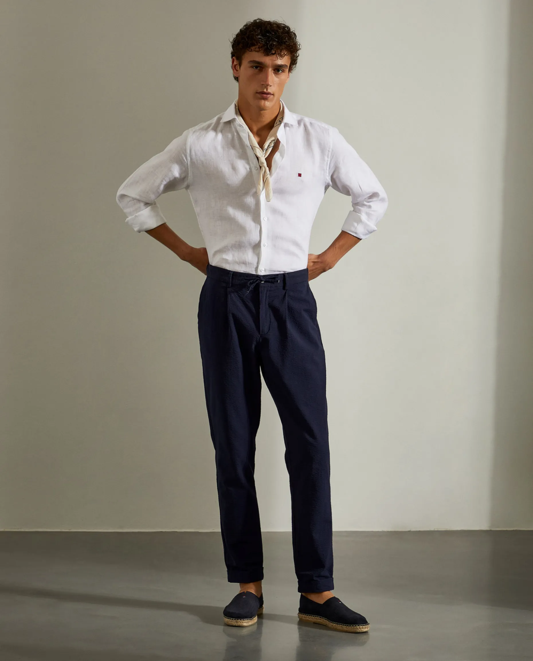 Calças chino regular fit