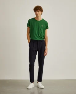 Calças chino regular fit com pregas