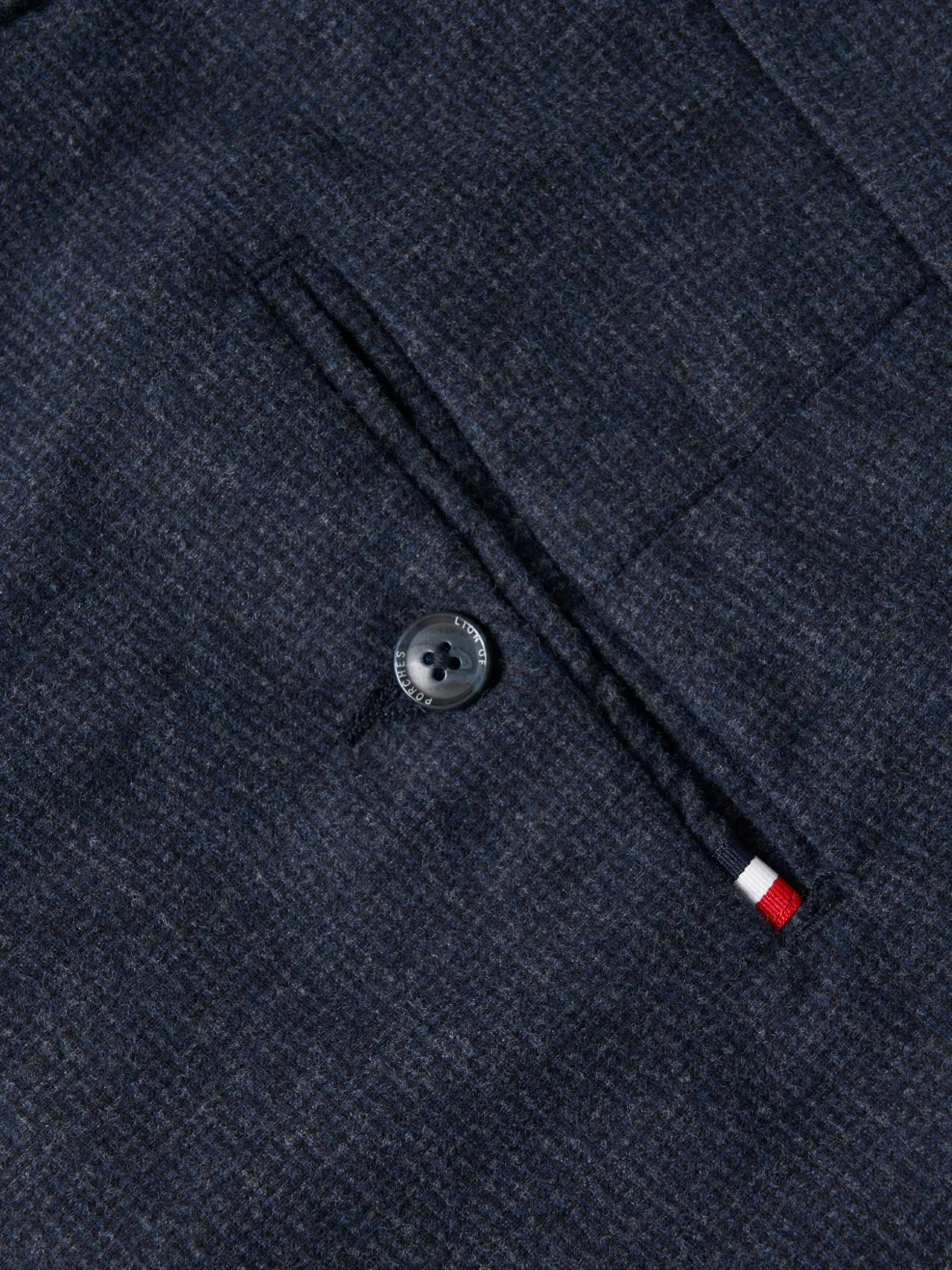 Calças chino regular fit com micro padrão