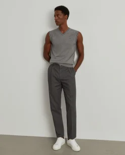 Calças chino regular fit com cordão