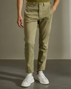 Calças chino slim fit