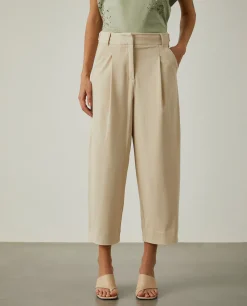 Calças de fit largo com pregas