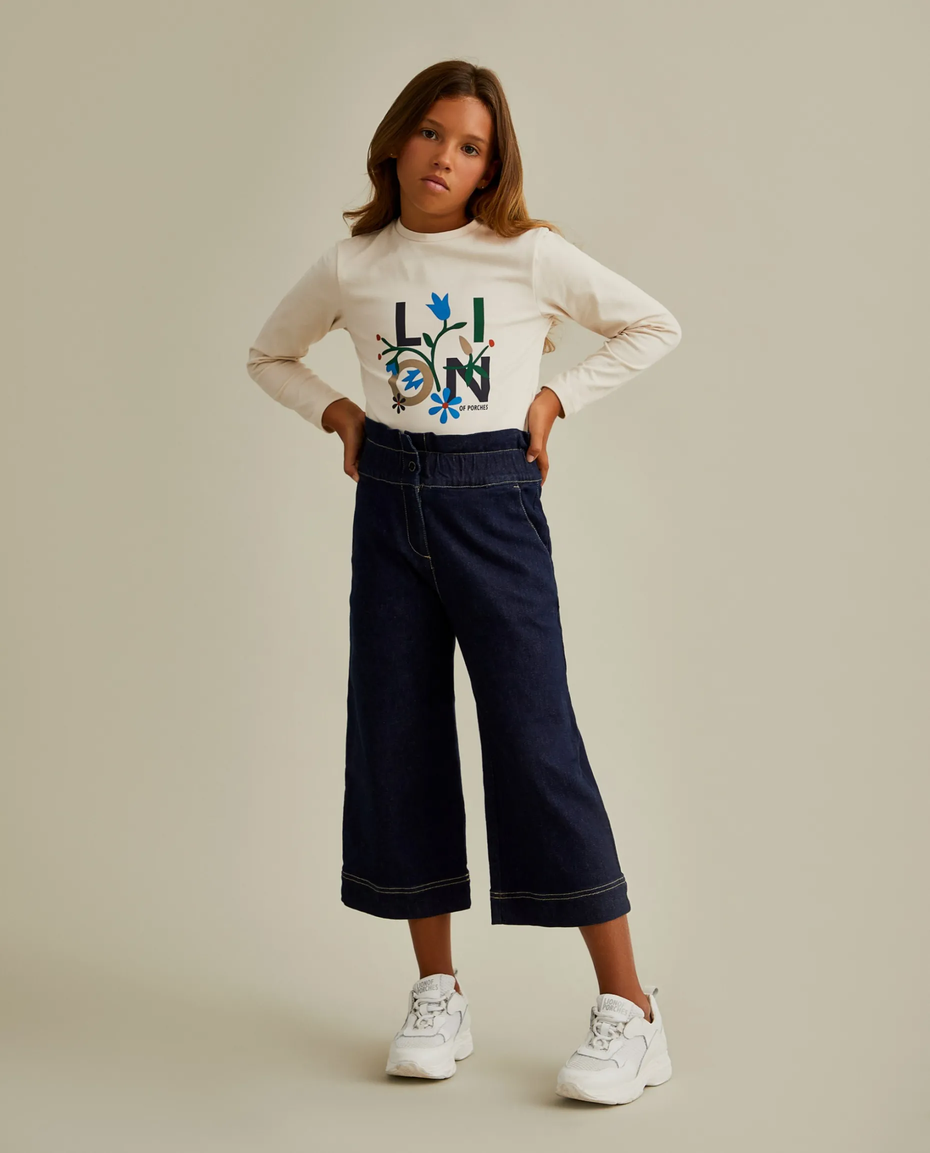 Calças denim com folho