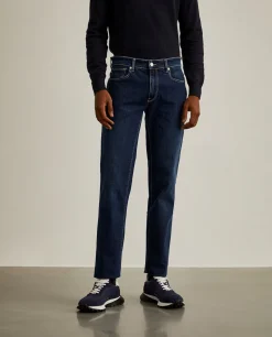 Calças denim regular fit lavagem escura