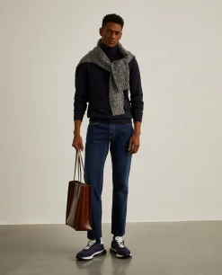 Calças denim regular fit lavagem escura