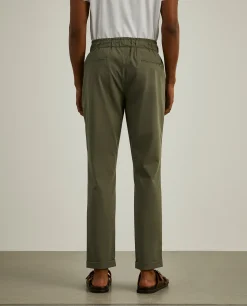 Calças jogger em malha técnica com cordão