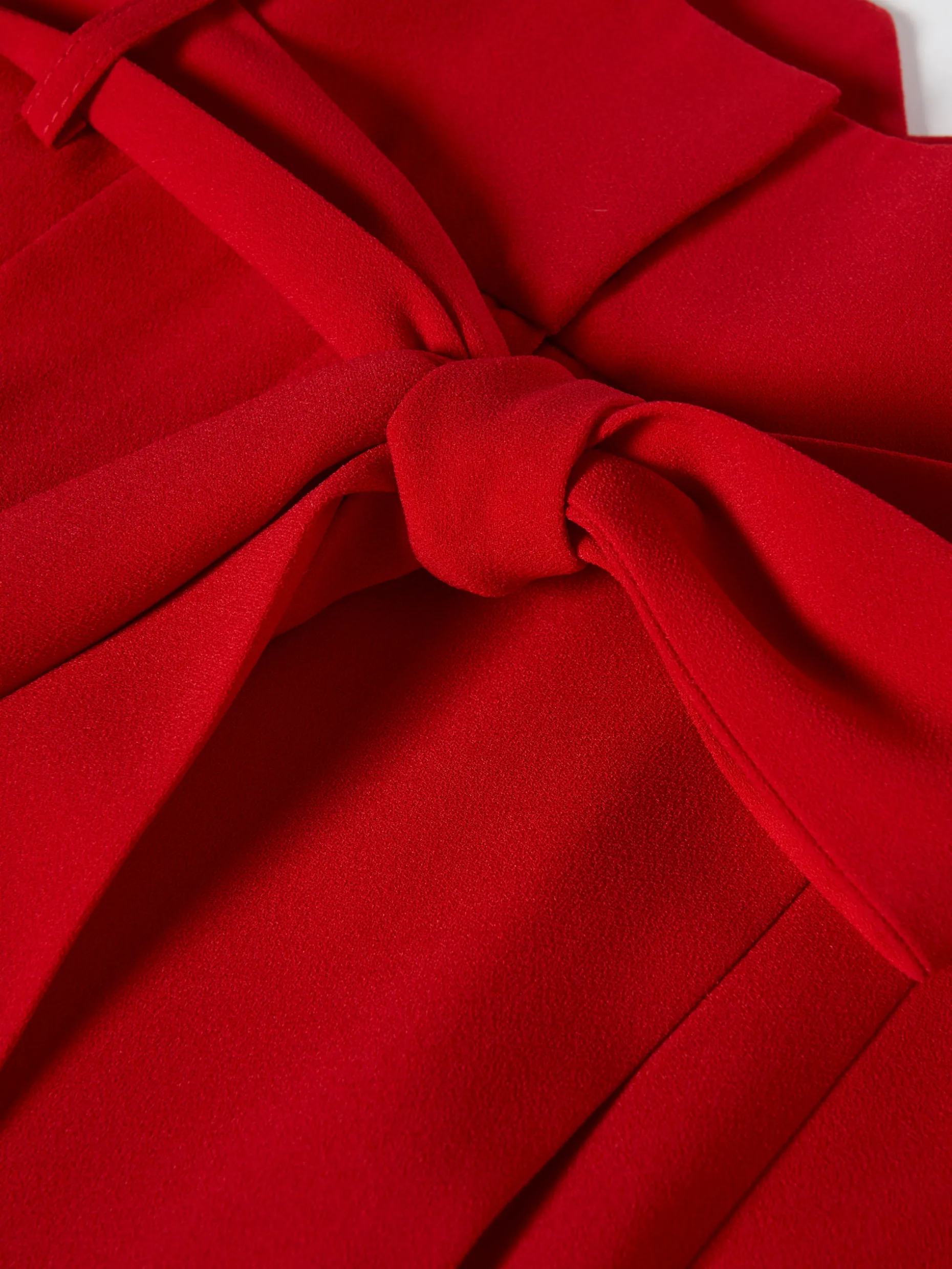 Calças pantalona com cinto