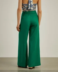 Calças pantalona em linho