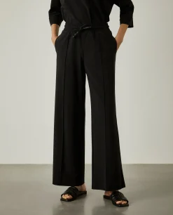 Calças pantalona em malha cintura ajustável