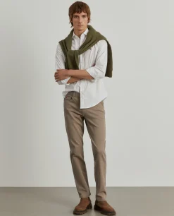 Calças regular fit com cinco bolsos