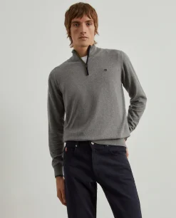 Calças regular fit com cinco bolsos