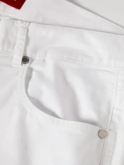 Calças regular fit com cinco bolsos