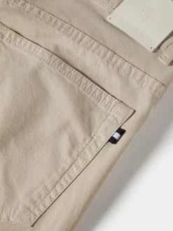 Calças regular fit com cinco bolsos