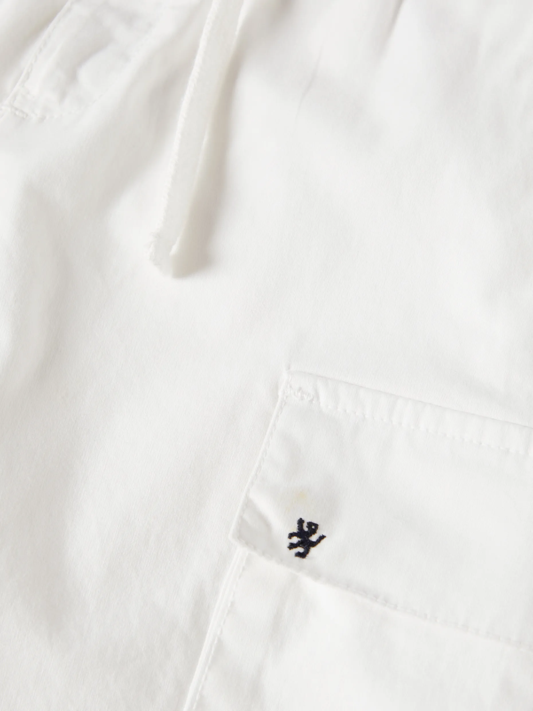 Calções cargo de sarja com cordão