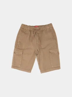 Calções com bolsos