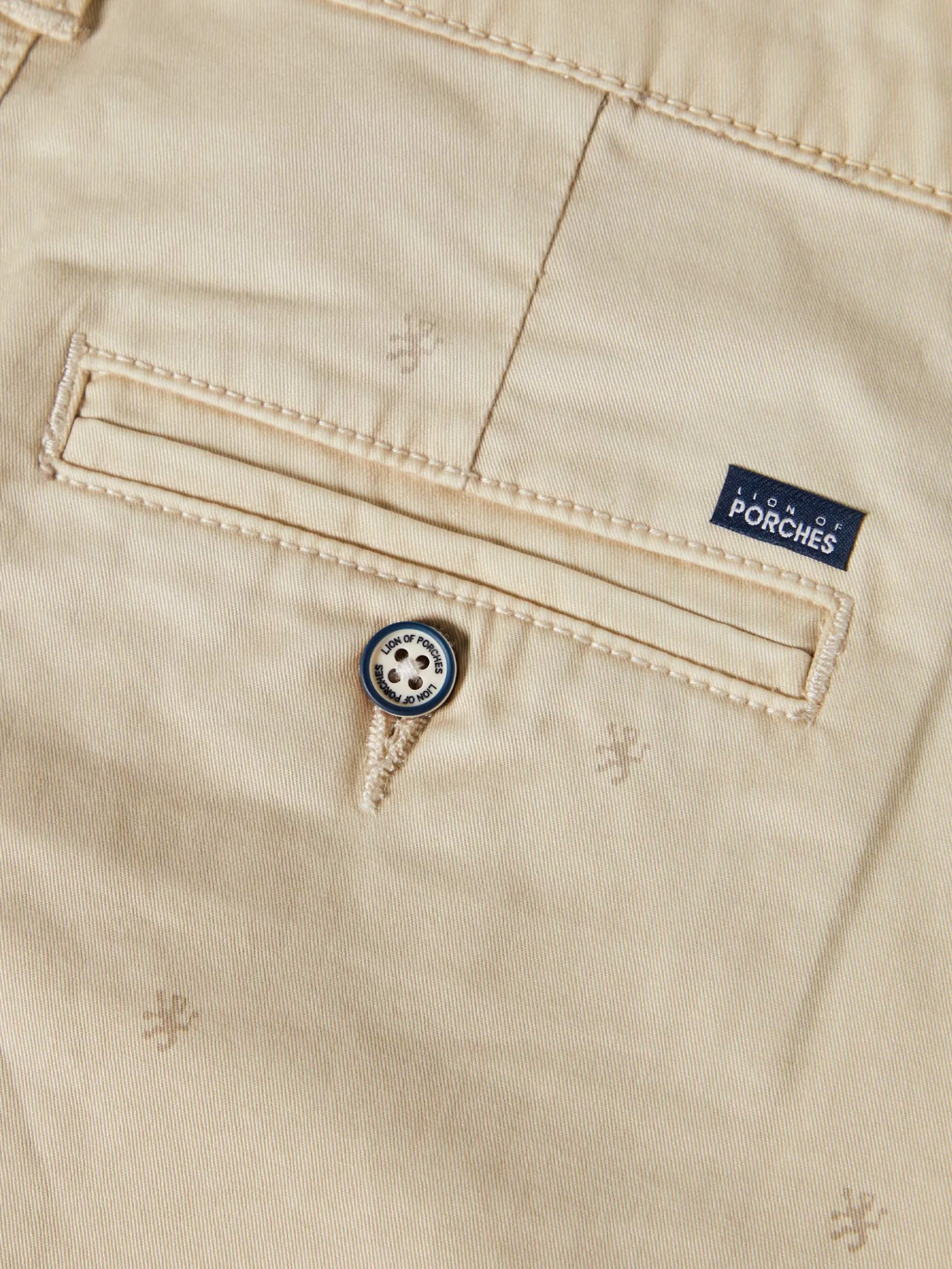 Calções com estampado de leões