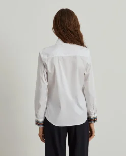 Camisa clássica com riscas nos punhos