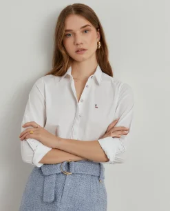 Camisa lisa com riscas finas em contraste