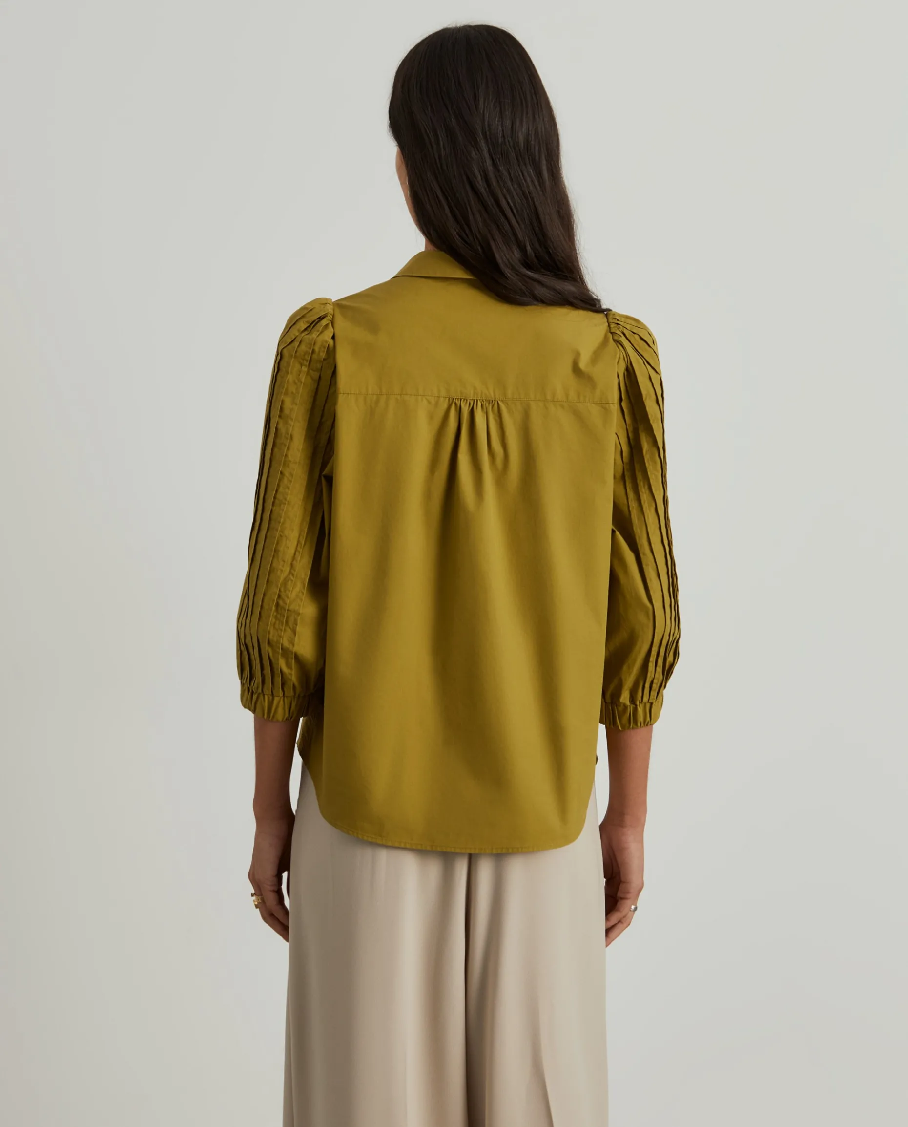 Camisa manga abalonada com nervuras