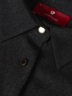 Camisa oversize assimétrica