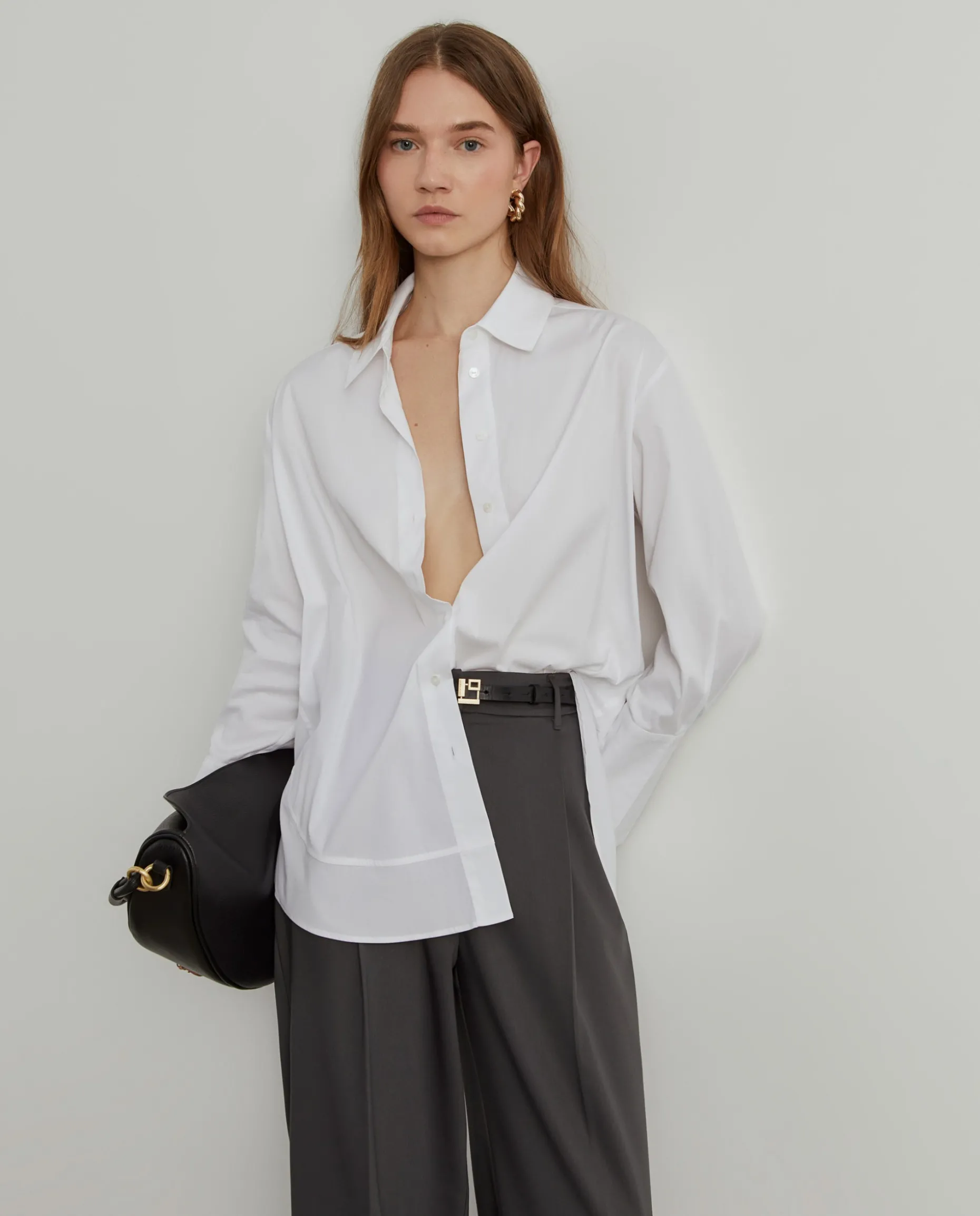 Camisa oversize assimétrica