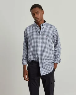 Camisa regular fit aos quadrados