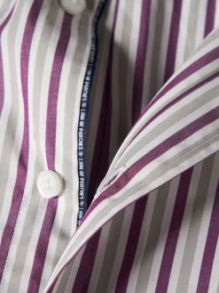 Camisa regular fit com padrão de riscas