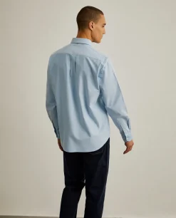 Camisa regular fit de algodão em cor lisa