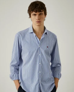 Camisa regular fit às riscas