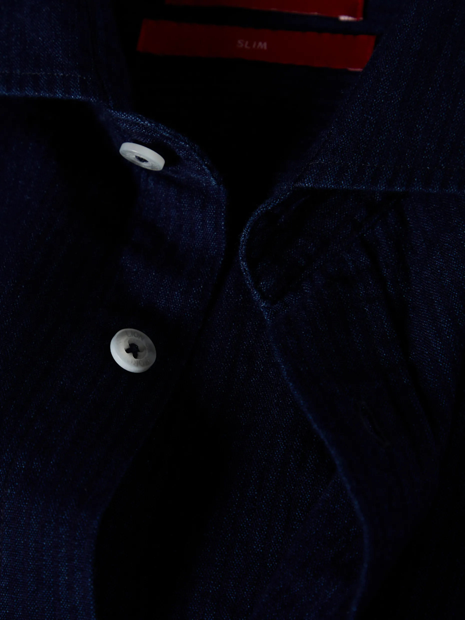 Camisa slim fit 100% algodão