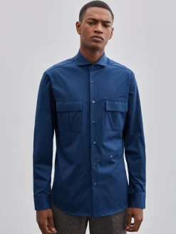 Camisa slim fit com bolsos